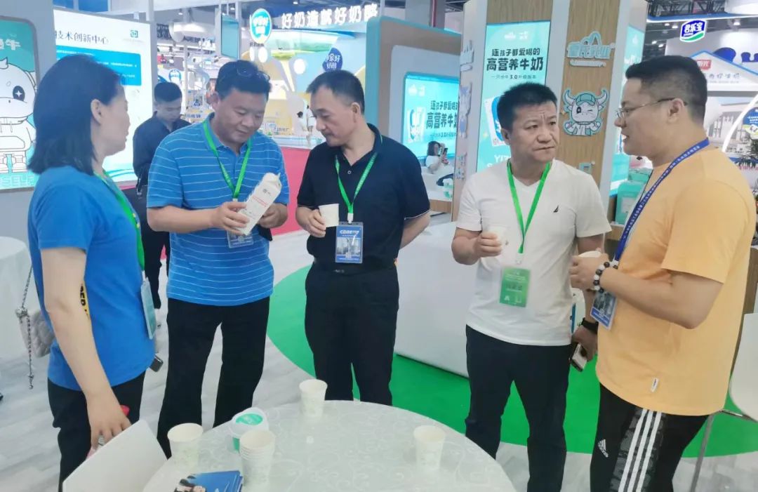 旅行拓思绪 交流促开展 | 集团向导加入中乳协第二十九次年会暨中国（国际）乳业手艺博览会并到江西阳光乳业旅行座谈