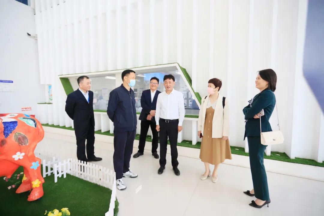 28圈| 省农投集团董事长李晓寰一行莅临28圈调研指导事情