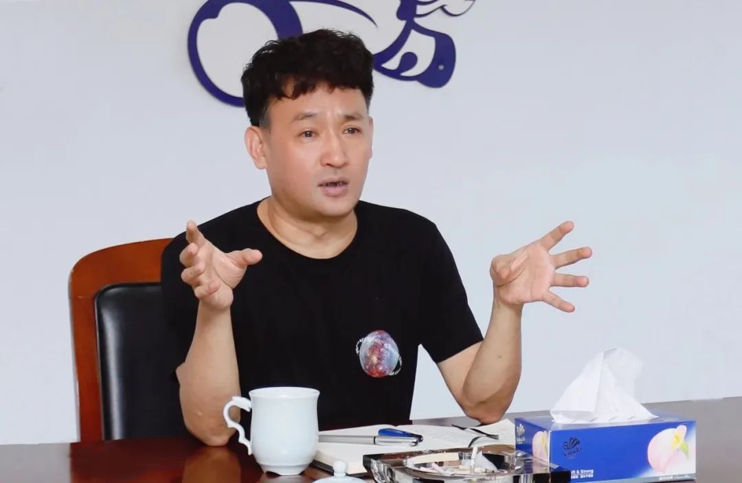 凝心聚力·赢创未来 | 28圈乳业集团召开营销、、养殖及饲料谋划事情聚会