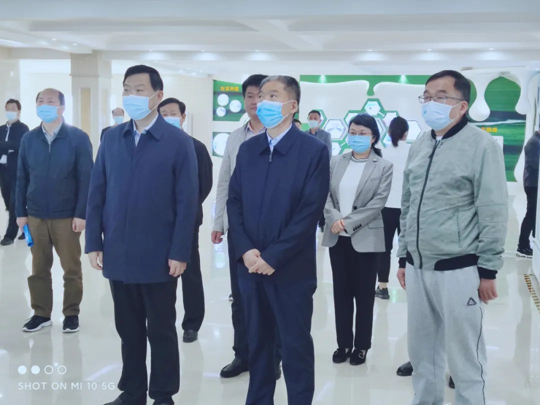 平顶山市人大常委会主任张明新莅临 28圈鲁山瑞亚旅行调研