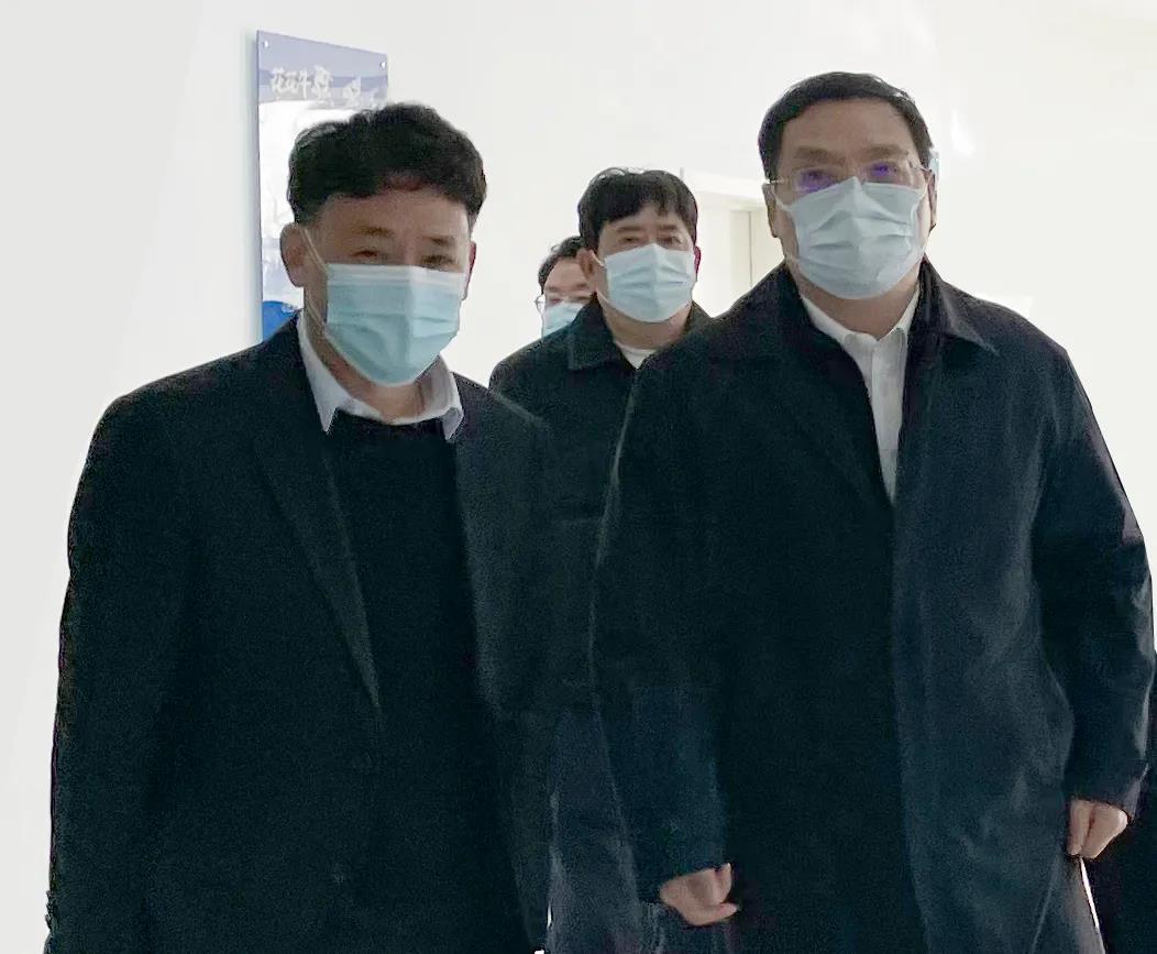 快讯 | 驻马店市委副书记、、、市长李跃勇一行莅临28圈乳业集团平舆瑞亚牧场调研