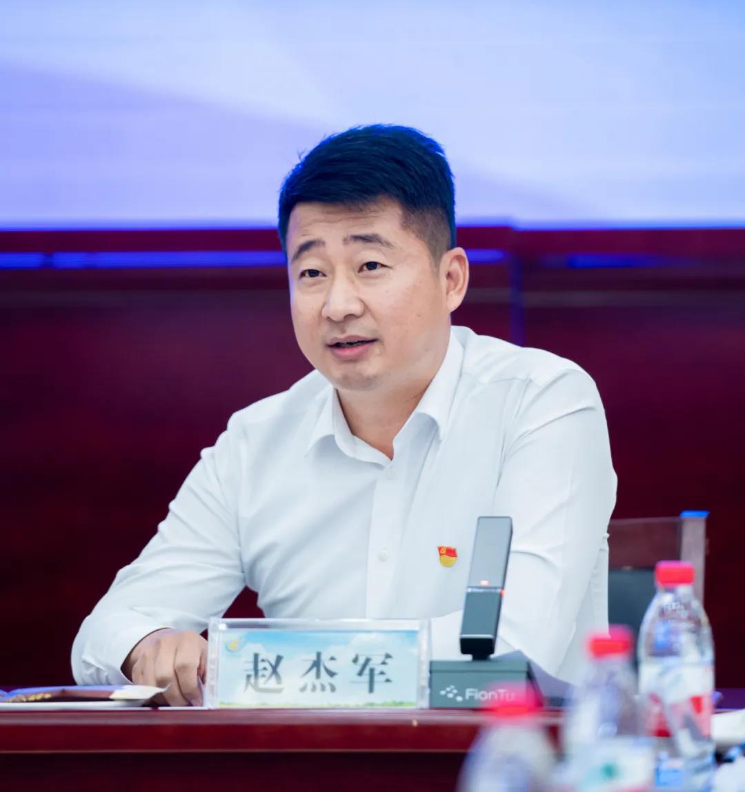 28圈| 兰考县人民政府与蒙！、28圈告竣战略相助 助力河南奶业高质量开展