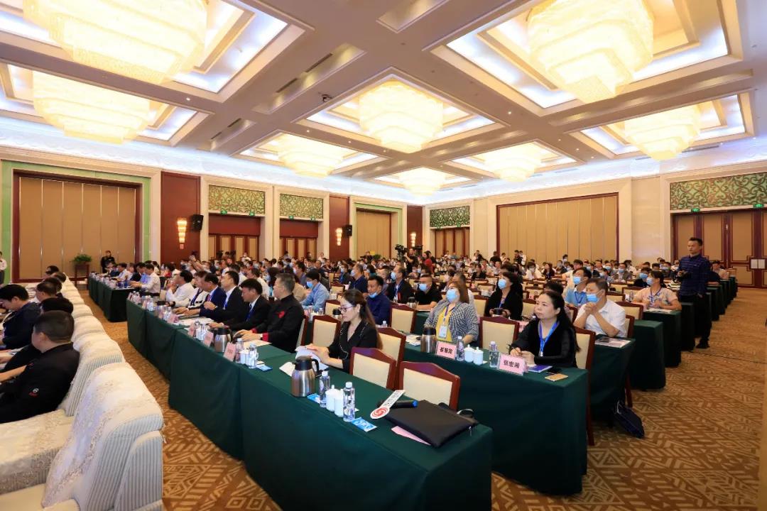 28圈 | “2020河南食物清静与开展论坛——新常态下的高质量开展”乐成举行