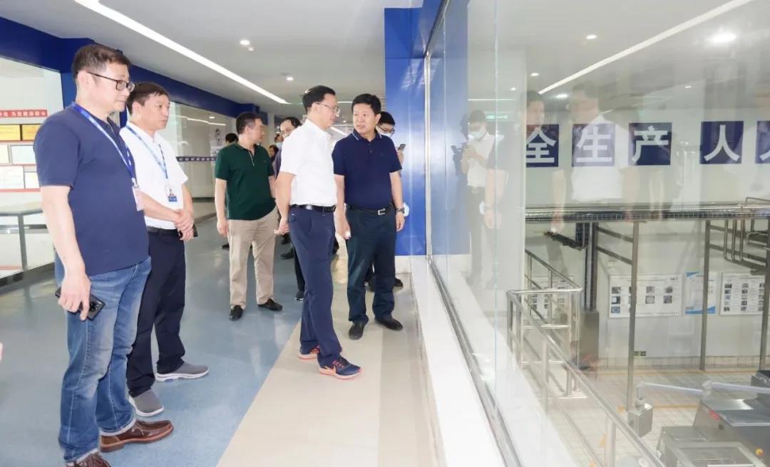快讯 | 湖北省农业厅副厅长王海涛等向导一行莅临河南28圈乳业集团旅行调研