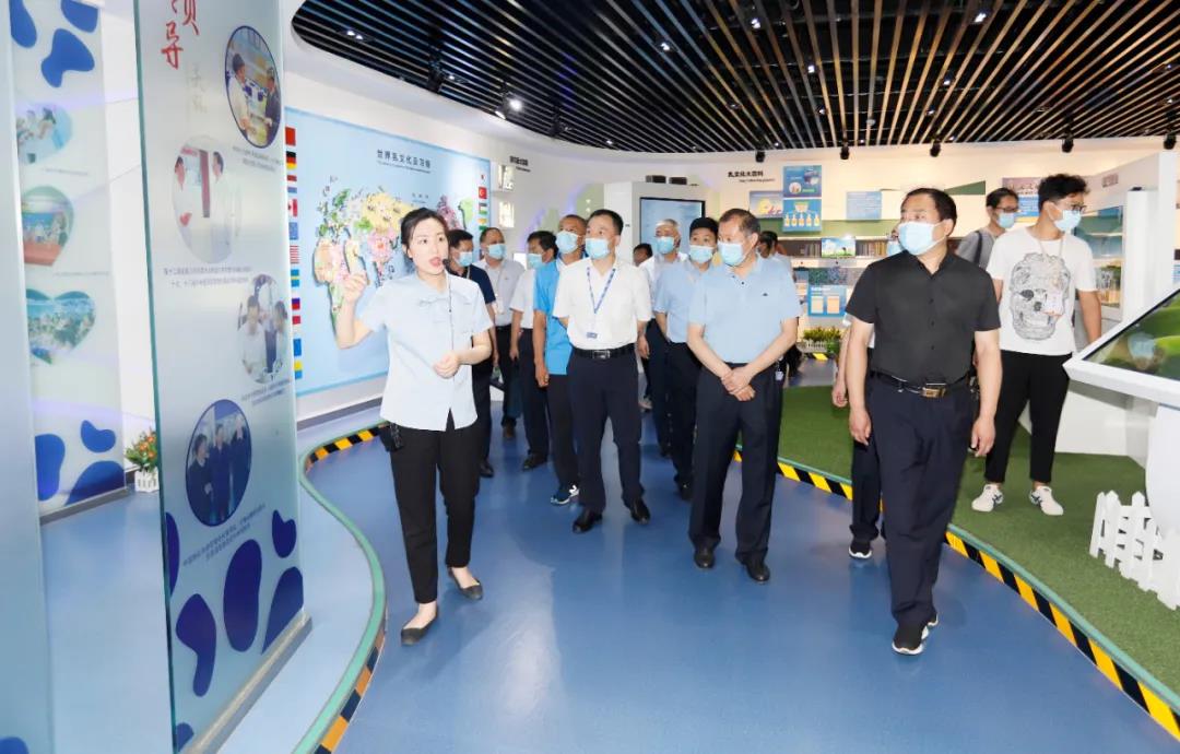 郑州市清静生产双重预防系统建设现场观摩会在28圈乳业集团郑州分公司召开