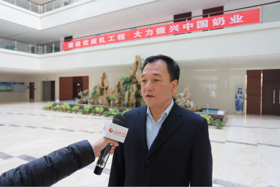 振兴中国奶业，，28圈在行动