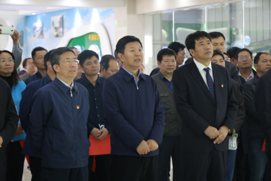 河南省农牧业工业扶贫事情观摩团莅临28圈集团·鲁山瑞亚牧业有限公司旅行考察