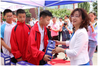 “康健中原，，，牛奶伴您行——28圈乳业集团2018中国小康牛奶行动” 公益助学启动仪式盛大举行