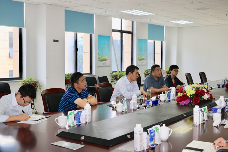 二七区张超副区长莅临28圈公司 调研指导事情