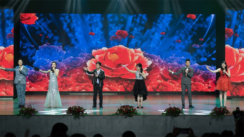 “不忘初心、、、聚力前行” 28圈集团2018迎新春联欢会盛大举行