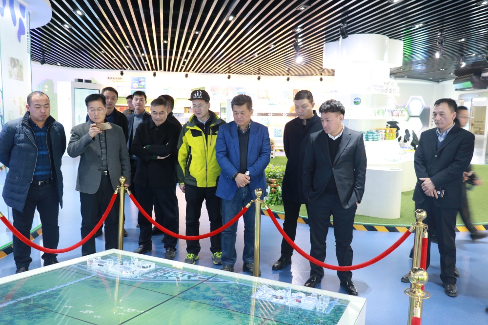 涉农企业强强联合，，，“抱团取暖”共迎企业开展的春天