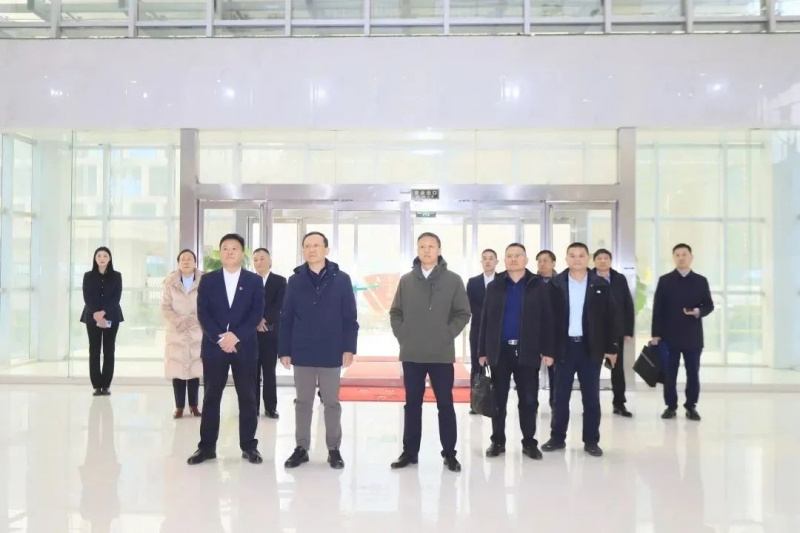 省政府国资委党委书记、主任李涛一行到28圈乳业集团调研