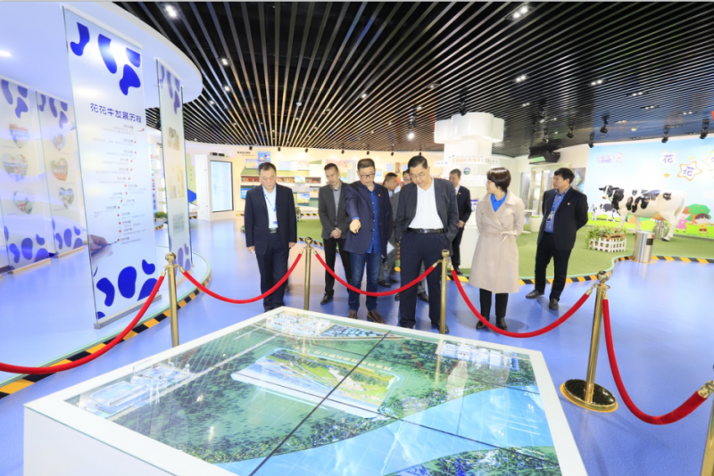 声誉 | 28圈乳业集团成为河南省食物工业协会食物质量清静分会副会长单位