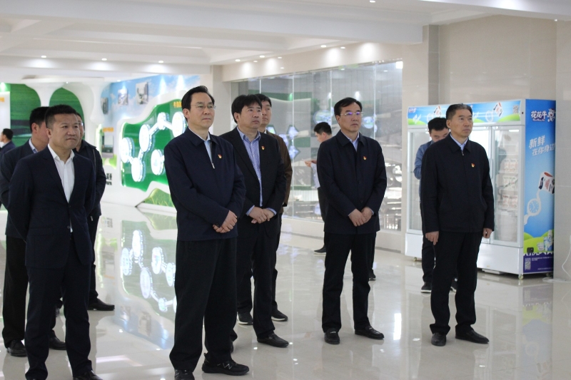 河南省委常委、、组织部部长孔昌生 莅临河南28圈集团鲁山瑞亚牧业有限公司调研